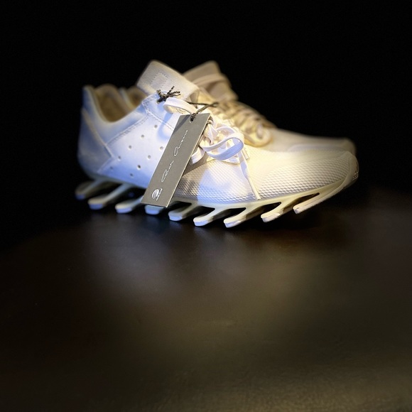 Rick Owens x Adidas in the "Triple White" *Made in Italy* - Picture 4 of 6